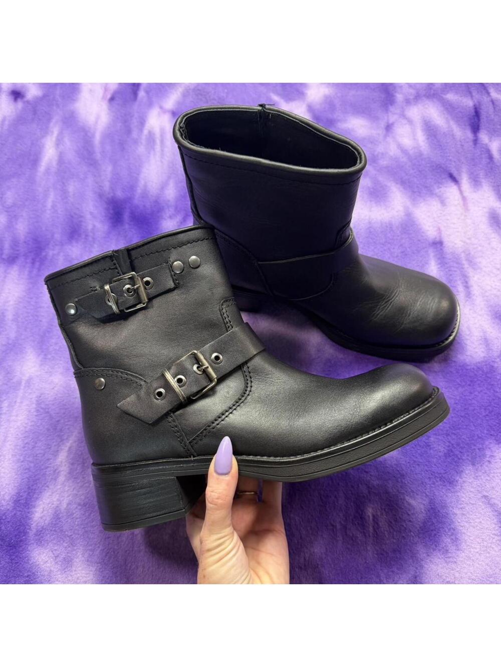 Steve madden rampant black leather ankle biker boot